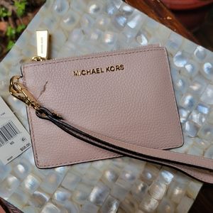 NWT! Michael Kors wristlet wrist wallet with internal keychain / fob